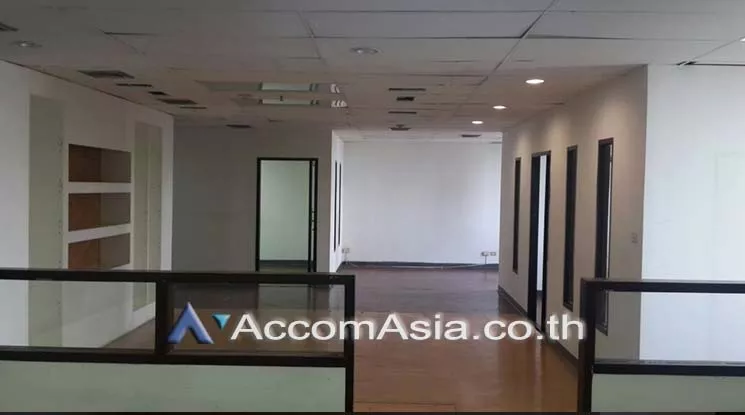5  Office Space For Rent in Sathorn ,Bangkok BRT Thanon Chan at LPN Tower Nang Linchee AA18844